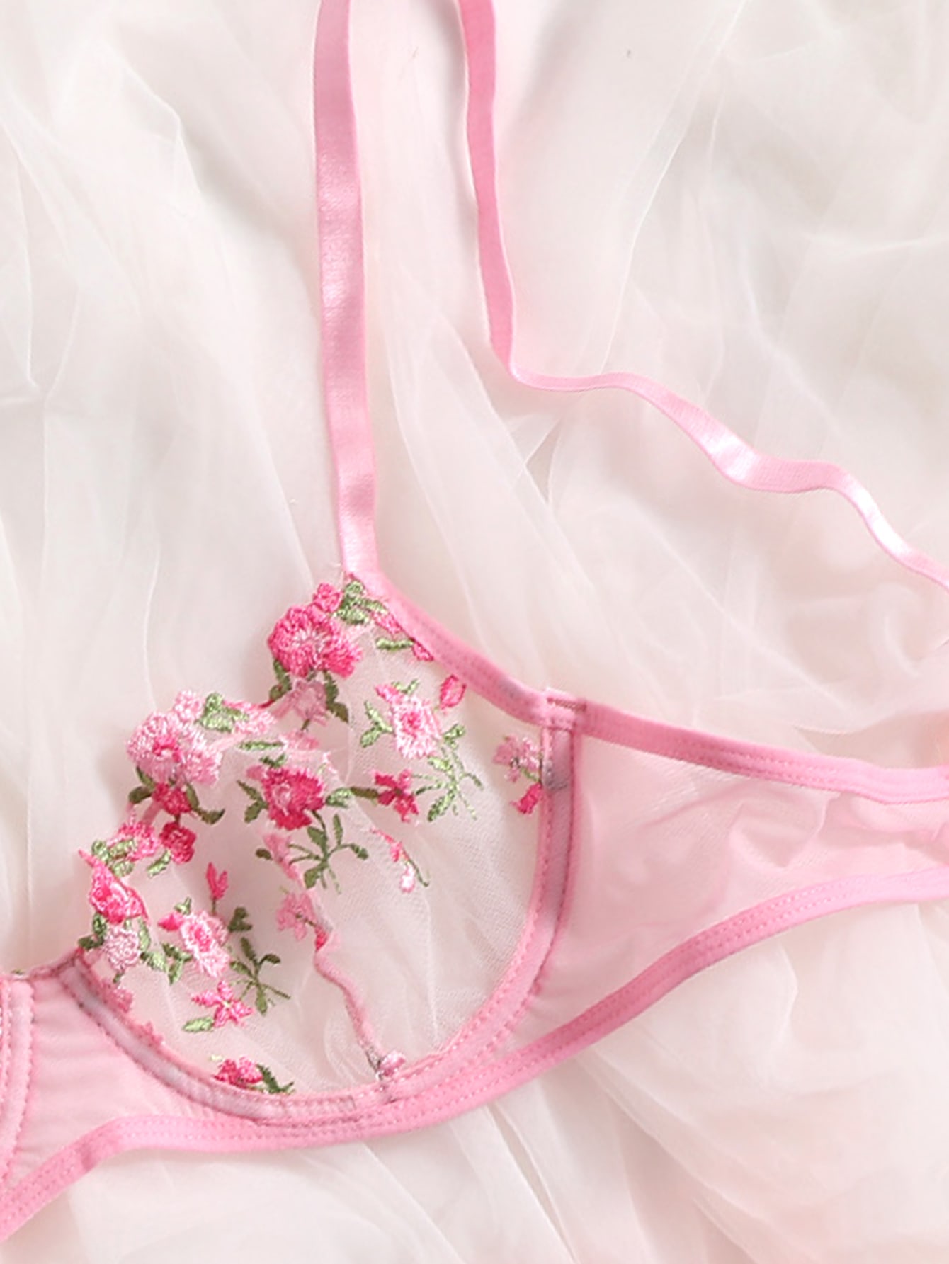 Set di biancheria intima da 2 pezzi Set di biancheria intima sexy con ricamo floreale Kit per la cura della pelle corta in pizzo trasparente Set da fata delicato Donna 2023