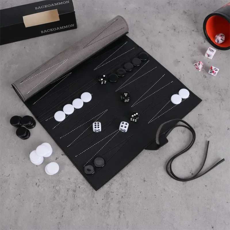 Roll-Up Backgammon-Sets, tragbares Reise-Brettspielset für Erwachsene und Kinder, faltbares klassisches Schachbrett aus PU-Leder, aufrollbar