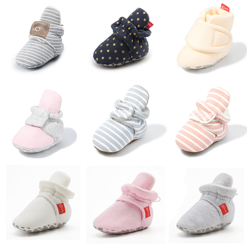 KIDSUN calcetines de bebé zapatos de punto Multicolor a rayas antideslizantes invierno bebé niño niña zapatos de algodón primeros caminantes calcetines para recién nacidos