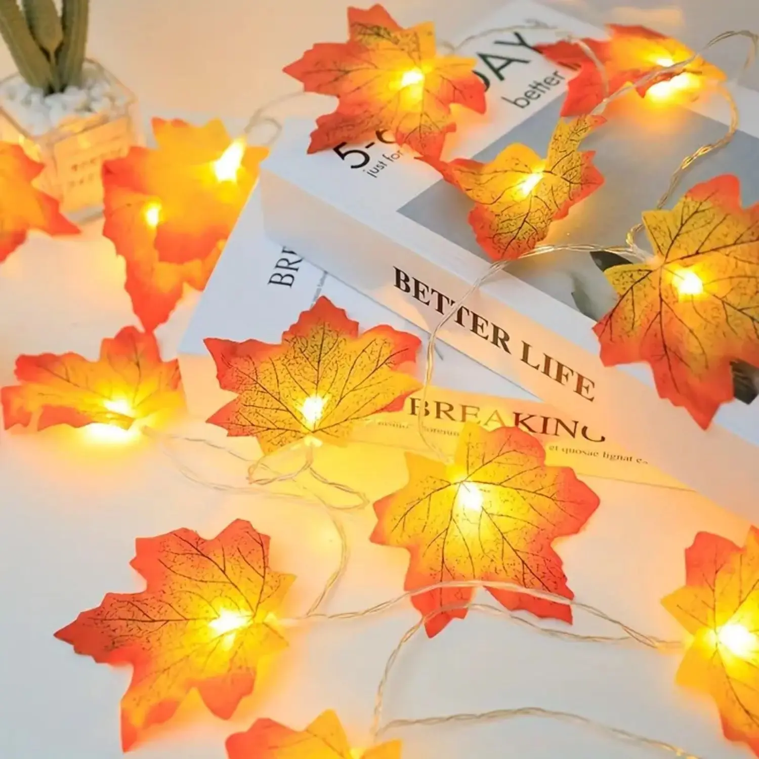 Guirnaldas de luces LED de hoja de arce, 10/20/40, alimentadas por batería para fiesta en casa, escena de arreglo de vacaciones, decoración al aire libre, 1 ud.