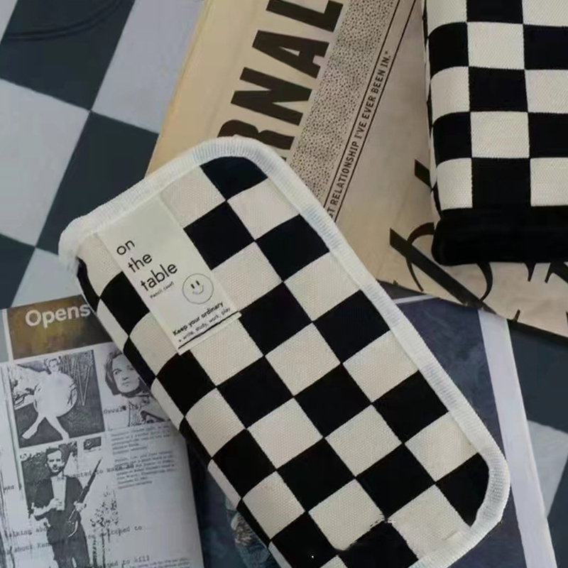 Simples preto e branco lápis caso xadrez saco de lápis kawaii papelaria saco de armazenamento para crianças meninas de volta às aulas material presente