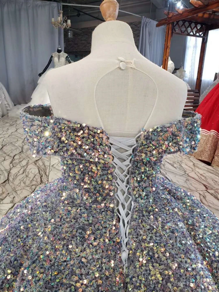 ที่กําหนดเองชุดสาวดอกไม้ Ball Sparkly Sequins ลูกปัดเจ้าหญิงเด็กประกวดประสิทธิภาพ First Communion Gowns