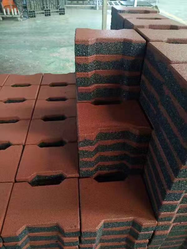 Pavers de borracha ao ar livre