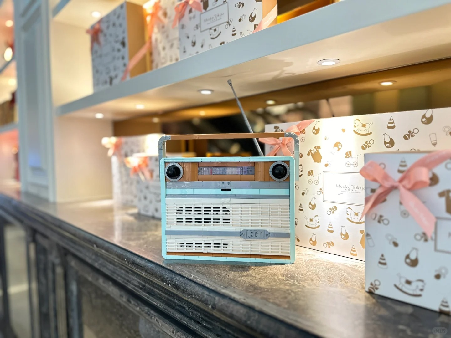 Creative ไอคอน series retro วิทยุรุ่นบล็อกอาคาร 1970s ทรานซิสเตอร์วิทยุนักดนตรีตกแต่งบ้านเด็กอาคาร blo