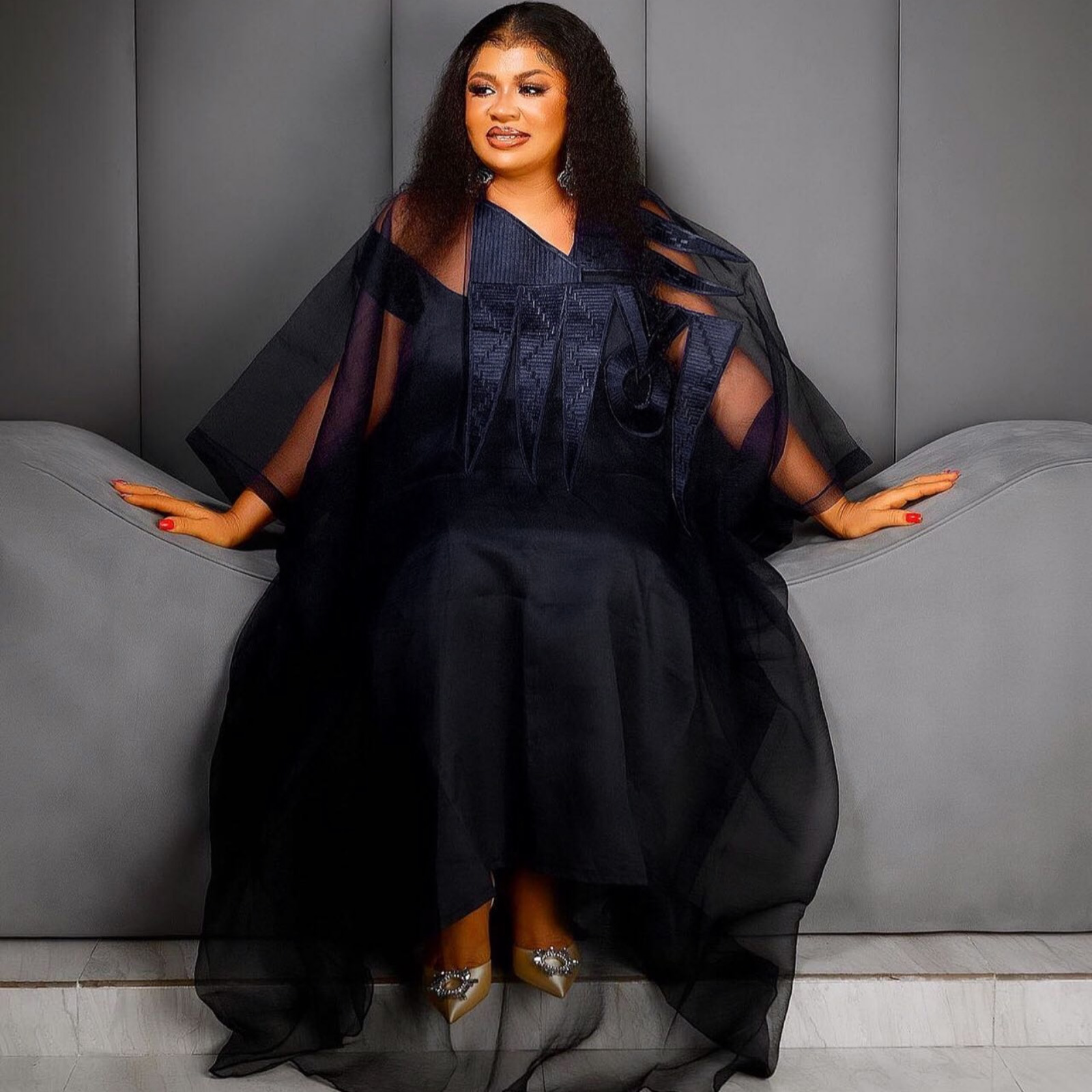 Afrikanische Kleidung für Frauen, schwarze Abaya-Stickerei, Übergröße, elegantes Party-Kirchenkleid mit Schal