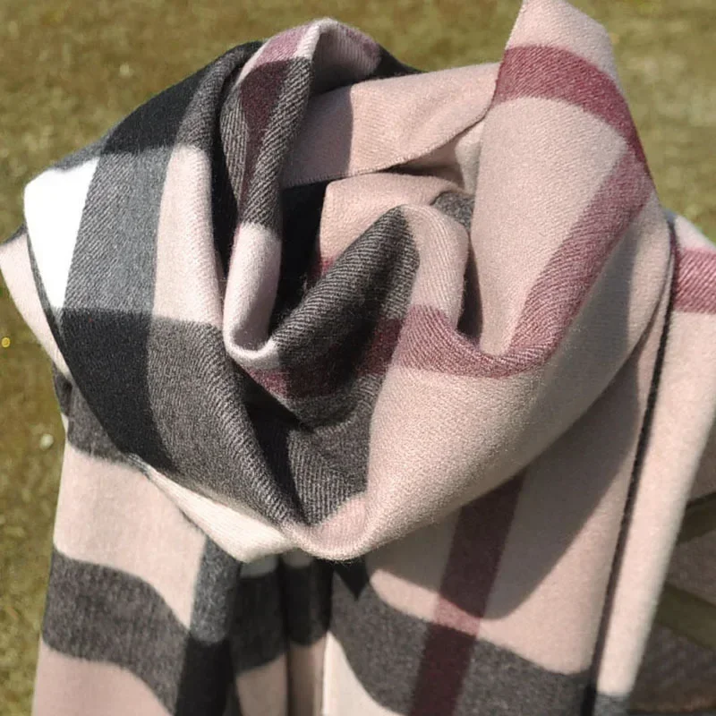 Nueva bufanda de invierno para mujer, bufandas Tippet de marca de lujo para mujer, chales a cuadros, cálido estilo británico, grueso para hombre