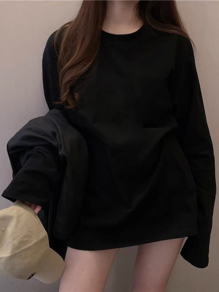 ルーズ長袖コットン Tシャツ女性のインナーウェアベースシャツ春秋の新スタイル快適な通気性ピュアカラートップ