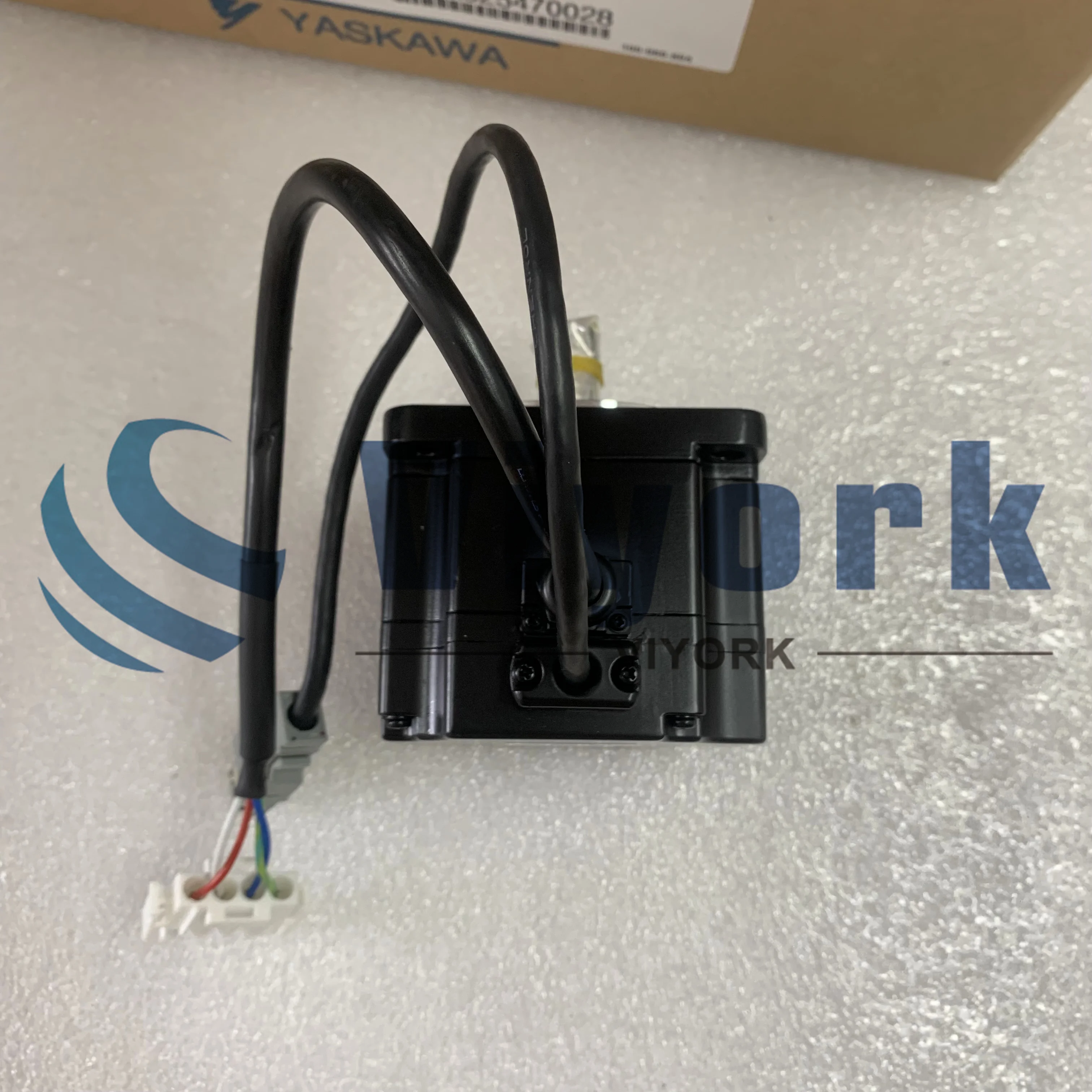 SGMPH-02A1A61 SILNIK SERWO AC 200W 3000RPM 0.637NM ABSOLUTNY NOWY