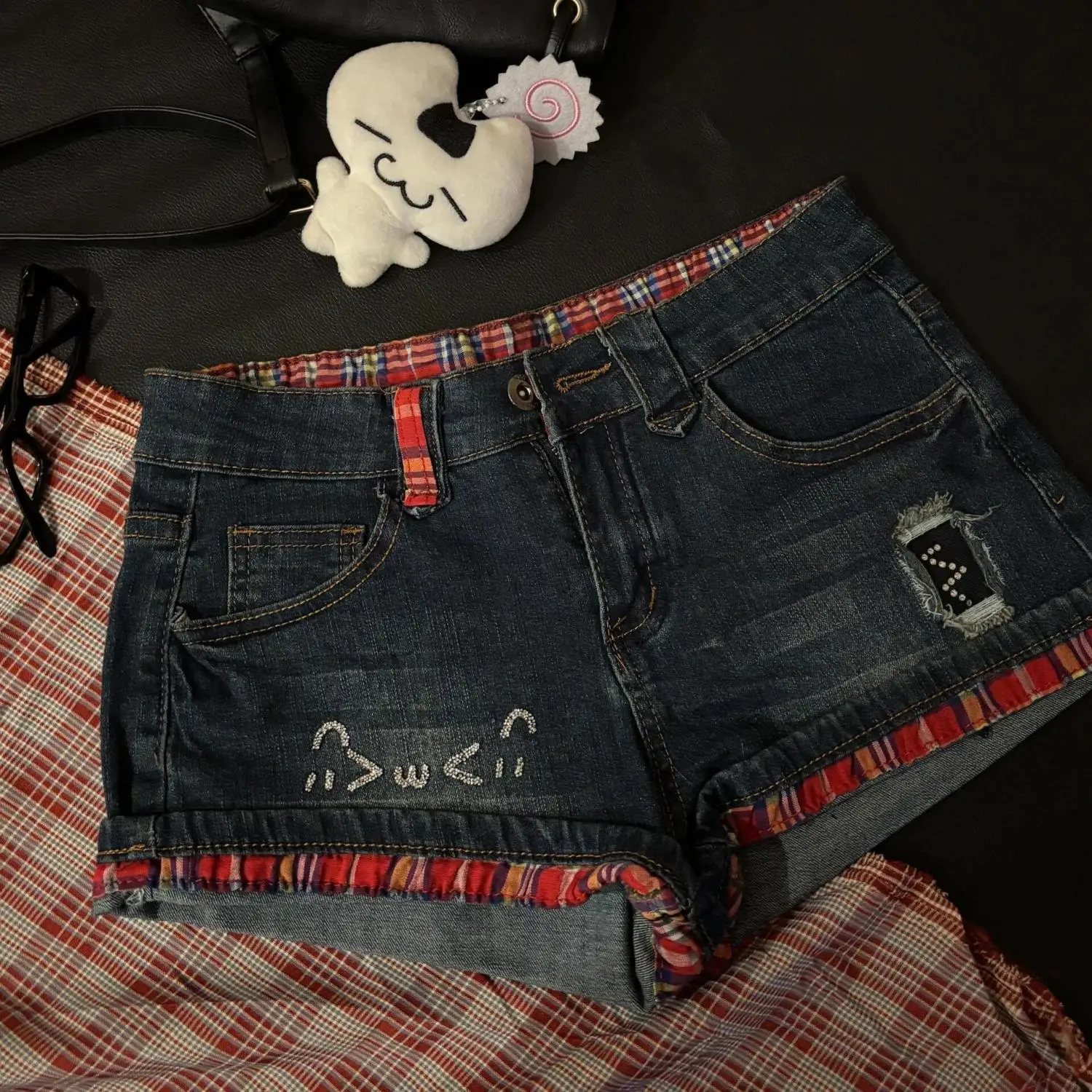 Red Plaid Curled Low-rise Denim Shorts Women's Summer New Design Diamond-encrusted Retro Jeans Y2k Shorts