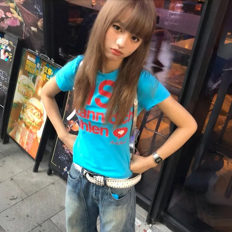 Karrram 日本 Y2k レタープリント Tシャツ トラッシー 2000 年代スタイル クロップトップ ヴィンテージ 原宿 半袖 Tシャツ アメリカン レトロ 90 年代