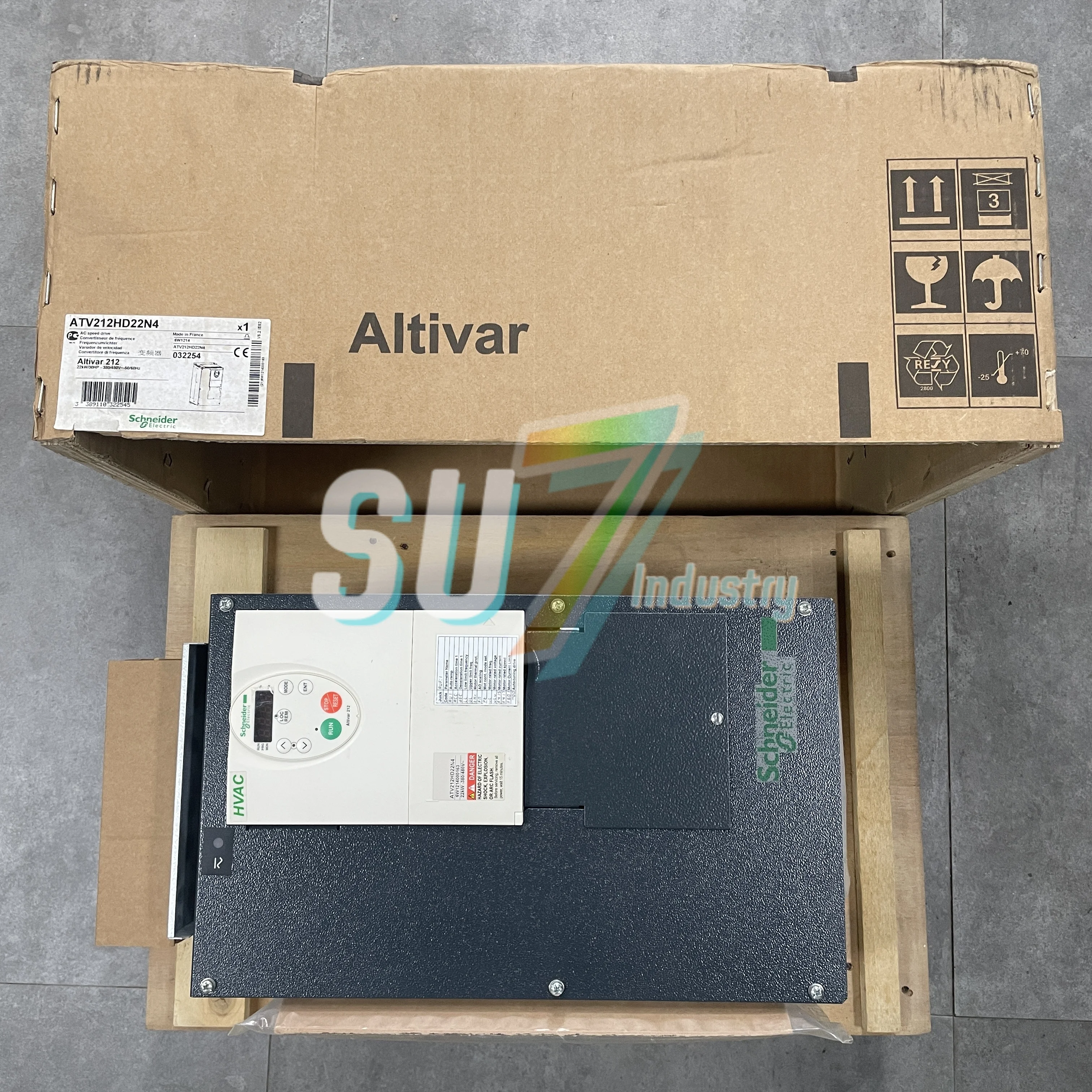 새로운 창고 인버터 ATV212HD22N4