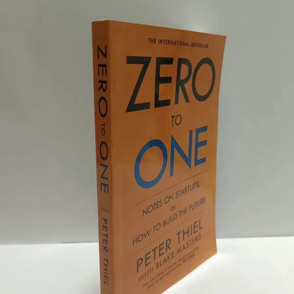 Zero a uno: notas sobre inicio o cómo construir el futuro de Peter Thiel Entrepreneurship Libro en inglés Brochura