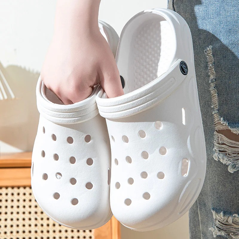 Sandalias antideslizantes con punta cerrada y agujeros para verano, sandalias de fondo suave, zapatos de jardín ligeros de suela gruesa para hombre