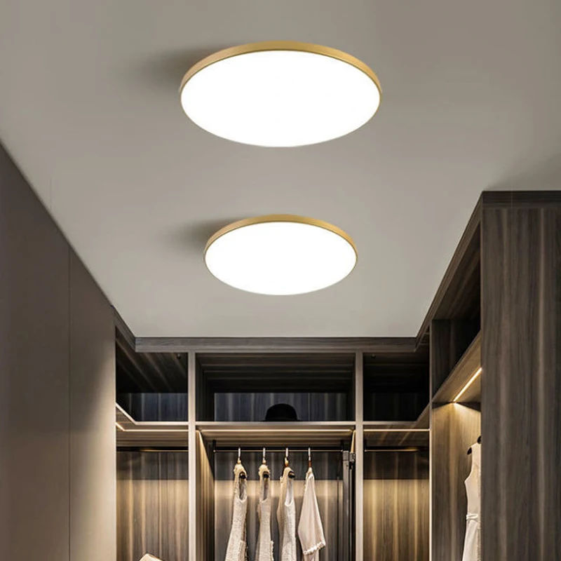 Plafoniera a LED 220V Camera da letto dorata Illuminazione da cucina per interni per la decorazione domestica Lampada da bagno a prova di polvere Lampada da soffitto dorata