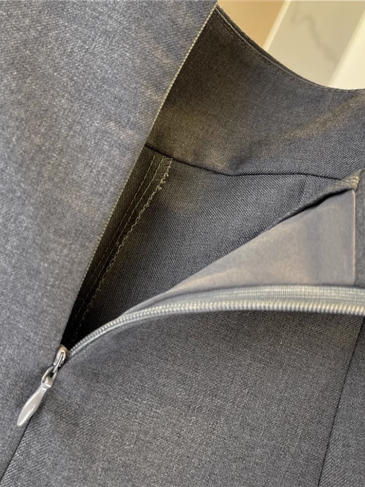 エレガントなグレー A ライン ミニ スカート ハイウエスト アンチライトウォーキング スリミング ショート スカート 通勤スタイル ポリエステル繊維スカート