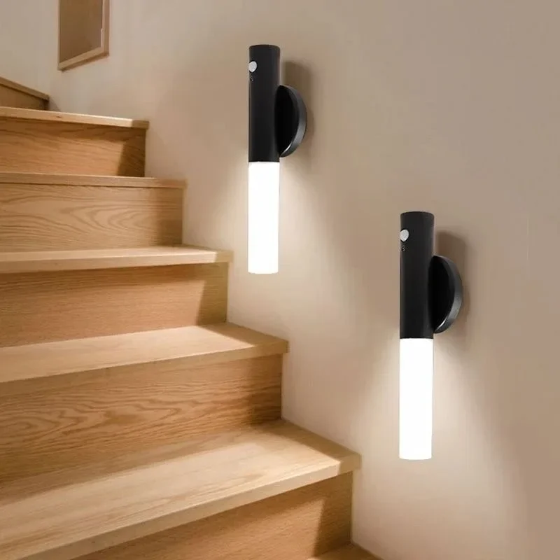 Luz noturna com sensor de movimento, luz de parede magnética, luz LED com carregamento USB, adequada para corredores e escadas, presente de Natal