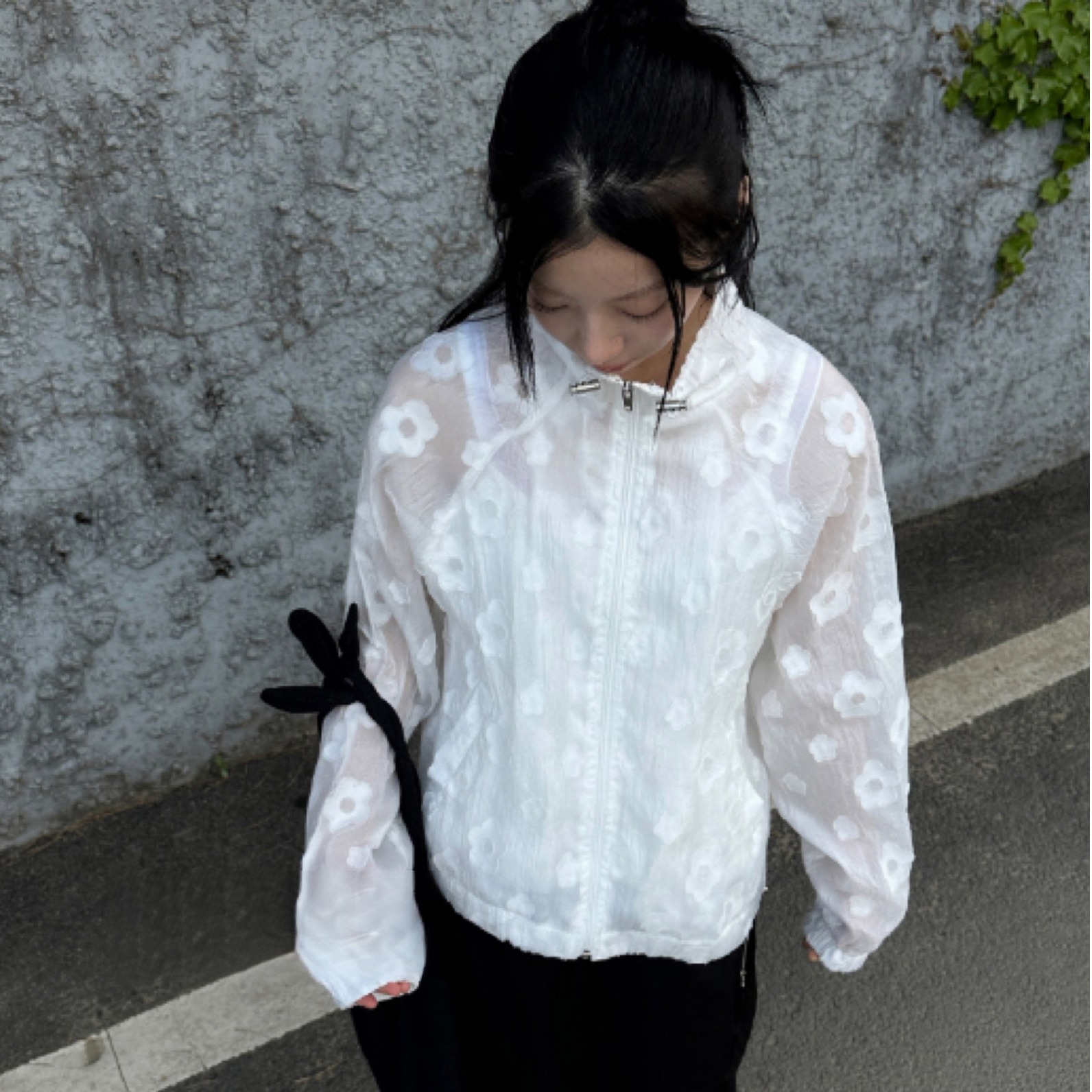 Jaqueta de nylon fina com capuz, retrô, estampa floral, fofa, combinada, verão, roupa fena, ajuste solto, fibra de poliés...