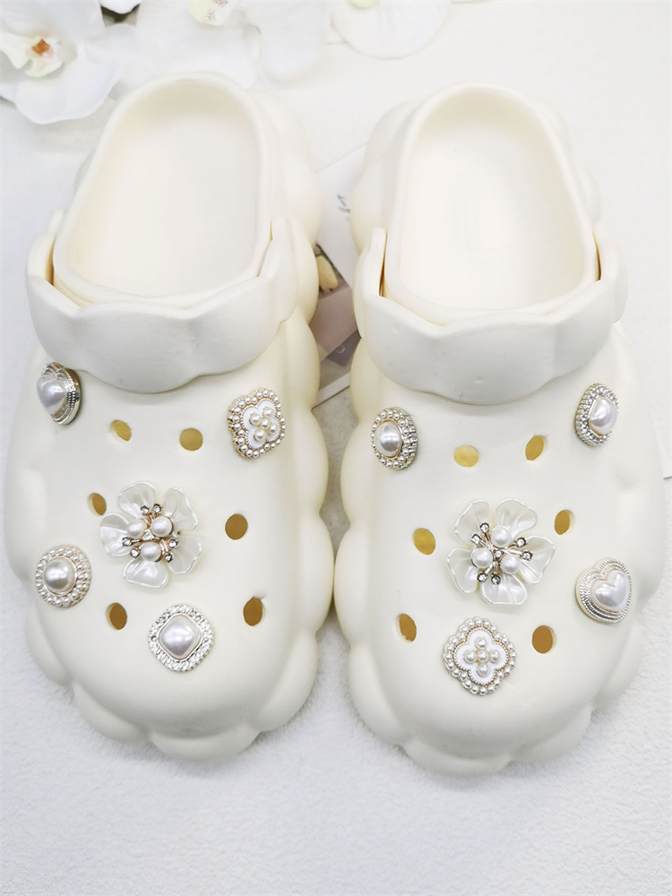 10PCS Shoe Charms ABS Decorations Accessories DIY Ornament Pins For Clog Buckle Lady Garden Shoes Elegant Pearl Floral Design