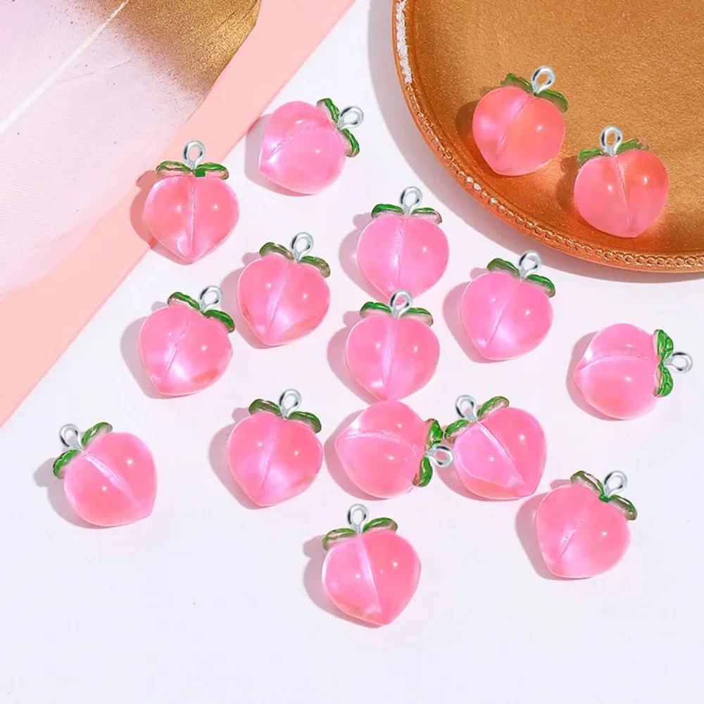 10 Uds. Colgante de resina plana de melocotón 3D, pendientes DIY, dijes de melocotón, colgantes de fruta, llavero, decoración, collar, colgantes de fruta