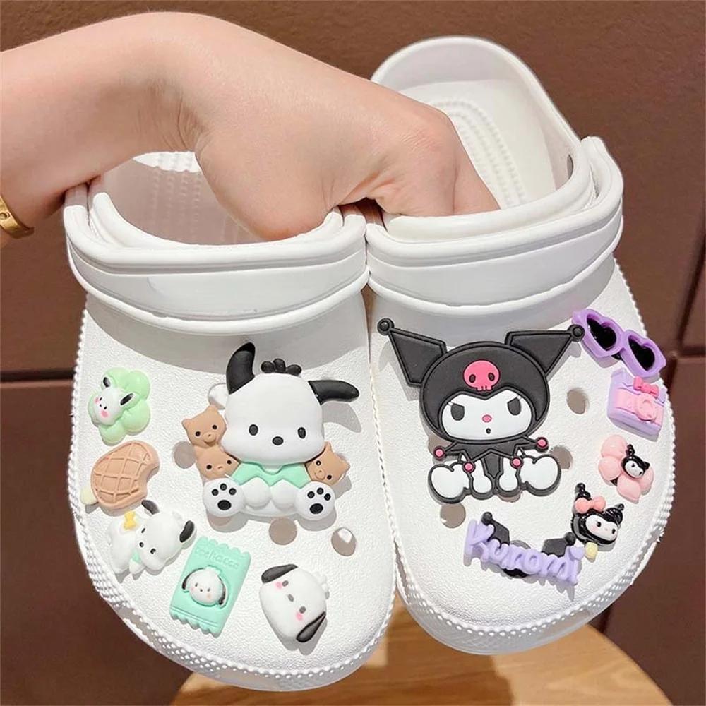 Sanrio Klassieke LED Cartoon Accessoires Kawaii Cinnamoroll Melodie Kuromi Hello Kitty Pochacco DIY Decoratie Gespen Set Geschenken