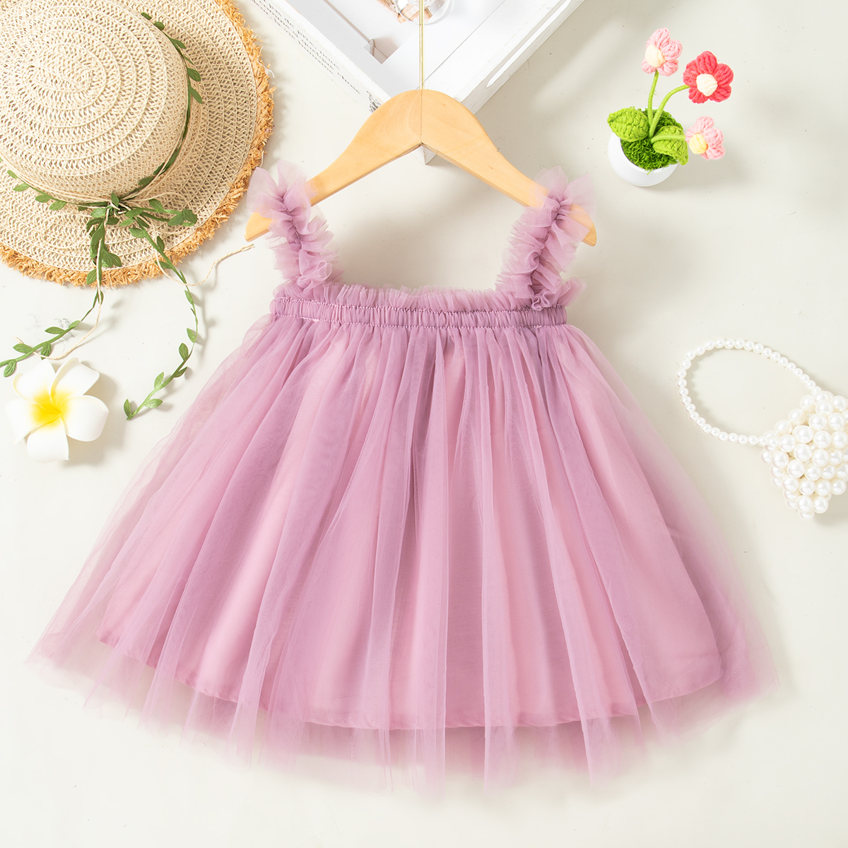 Abito estivo per nuove ragazze Abito a trapezio pieghettato in rete con scollo all'americana Abito da sposa con fiori per bambini Abito da squadra per festa di compleanno Tinta unita