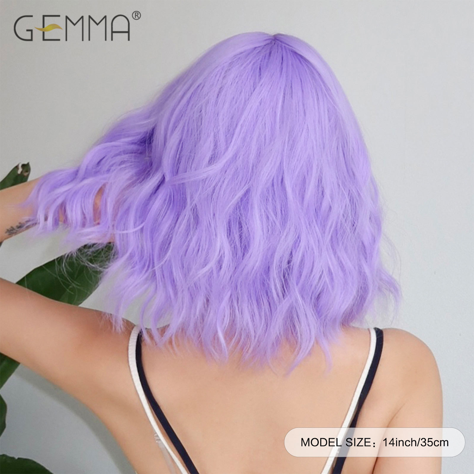 Schulterlange hellviolette synthetische lockige Perücke mit Pony für Frauen, kurze gewellte Cosplay-Party-Perücken aus Naturhaar, hitzebeständig