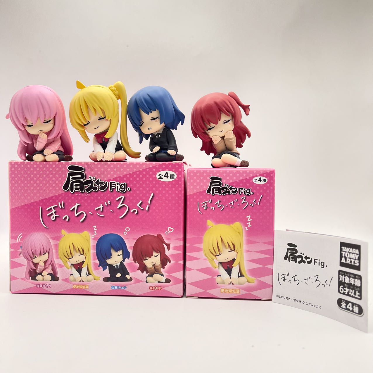 新しい高品質スポット商品ロンリーロック T-Arts ツイストエッグブラインドボックス 4 スタイルひざまずく姿勢人形デスクトップ装飾ギフトおもちゃ