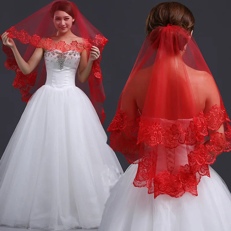 Copricapo da sposa classico rosso semplice con velo lungo in pizzo per donna