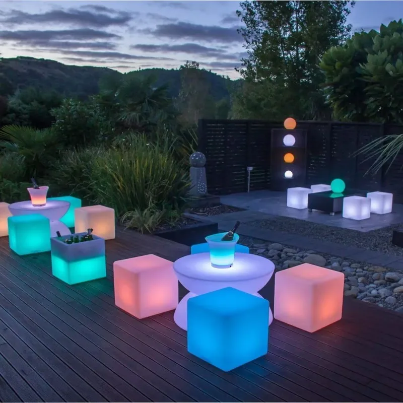 ใหม่รีโมทคอนโทรลแบบชาร์จไฟได้ LED Light-emitting Cube 16 สี KTV เก้าอี้บาร์บ้านตกแต่งห้องนอนโต๊ะโคมไฟกลางแจ้ง