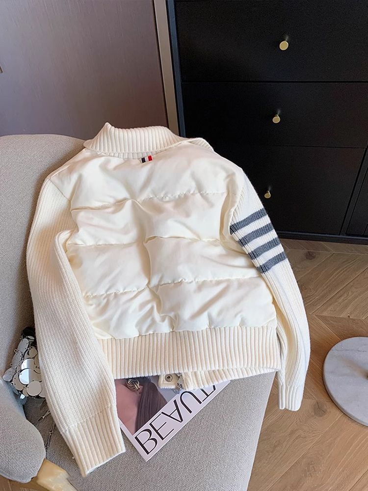 Fall Winter White Knitted Short Padded Jacket 2024 New Sle Warmth Design Sense Small ence Splicing down Jacket