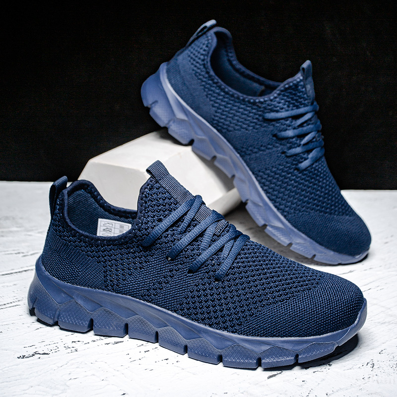 Scarpe da uomo quattro stagioni nuove taglie forti tessitura volante scarpe sportive Casual traspiranti leggere suola morbida scarpe da corsa all'aperto
