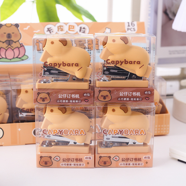1ชิ้น3D capybara ชุดเครื่องเย็บกระดาษขนาดเล็กพร้อมที่เย็บกระดาษการ์ตูนน่ารักเครื่องเขียนสำนักงานผูกพันอุปกรณ์การเรียน