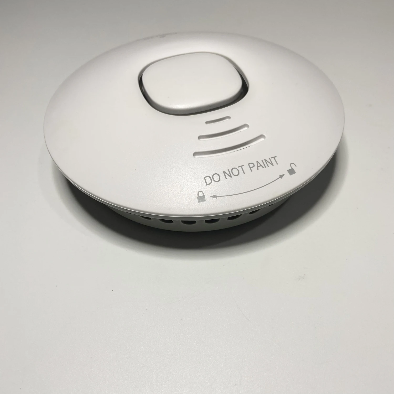 1Pcs Home Security Fire Alarm 2.4G WiFi Smoke Detector Include Battery Tuya Smart Life APP Notification Cigarette  Sensor