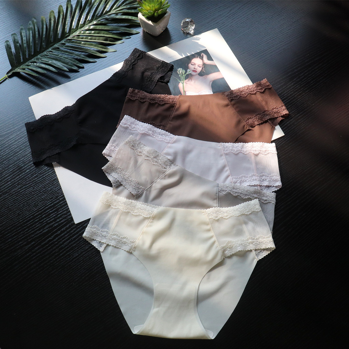 Roupa Íntima Sexy de Renda Antibacteriana 7A, Sem Costura, Decote Baixo, Confortável e Respirável, Serviço de Design Personal...