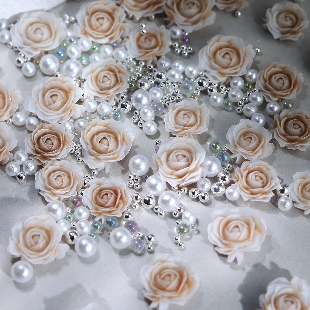 30 個ピンクのバラの花 3D ネイルラインストーン装飾ネイルジュエリーカラフルなミックスパールビーズチャームバレンタインネイルアート供給