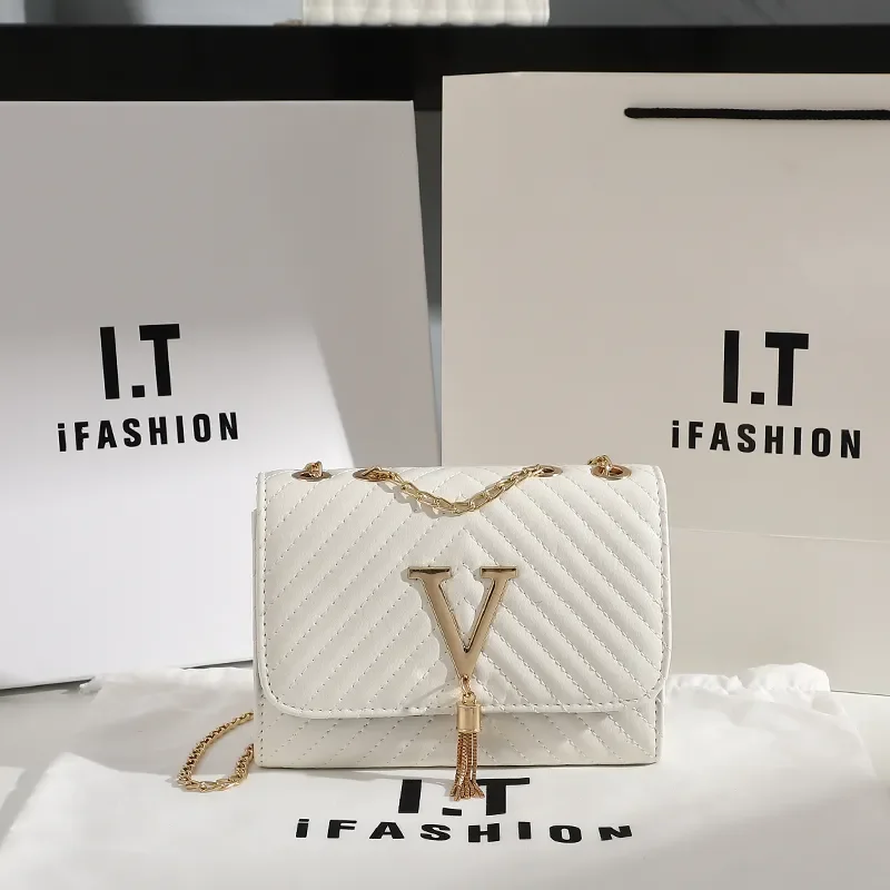 เย็บปักถักร้อยผู้หญิงCrossbodyกระเป๋า2023ด้ายLuxuryกระเป๋าถือไหล่กระเป๋าSequinedพู่คลัทช์กระเป๋าขนาดเล็กและกระเป๋าParty