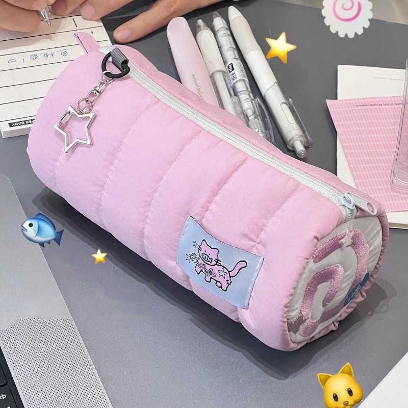 ผ้าขนหนูสีชมพูม้วนดินสอ Kawaii นุ่มปากกากระเป๋าเครื่องสําอางค์กระเป๋าการ์ตูนขนาดใหญ่ความจุเครื่องเขียนนักเรียนอุปกรณ์โรงเรียน