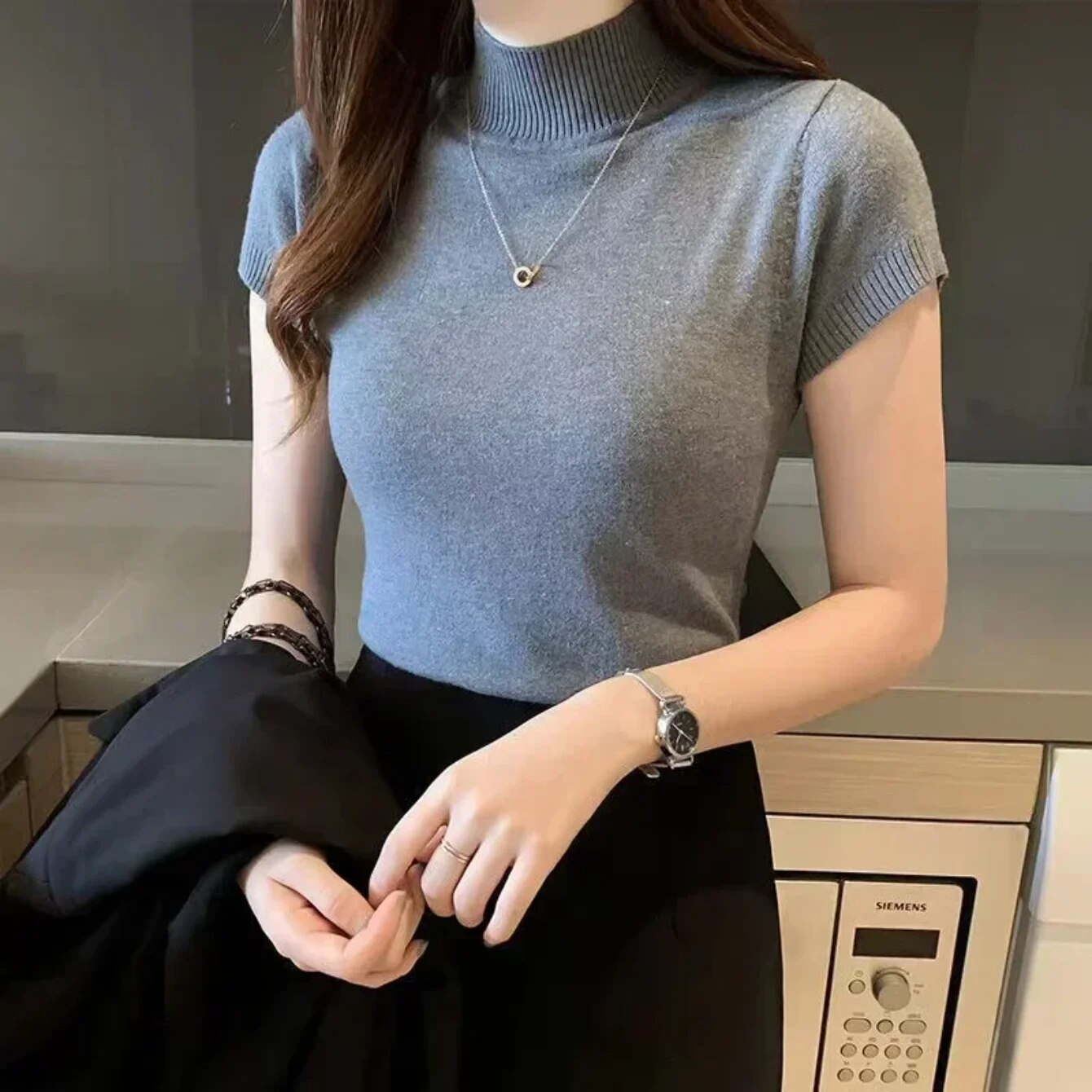 Dames Halfhoge Hals T-Shirt Mode Jumper Casual Tops Koreaanse Stijl Elegante Effen Gekleurde Kleding Lente En Zomer Seizoen