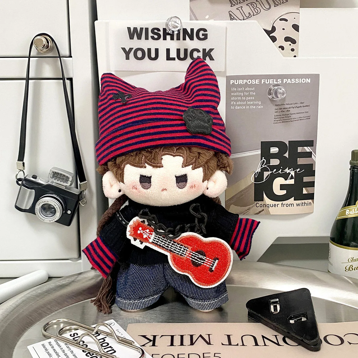 Mini Pluszowe Ubranka dla Lalek Idolów Labubu w Stylu Hip Hop: Koszulka, Spodnie, Czapka, Gitara, Moda, Prezent dla Fanów Gwiazd Muzyki