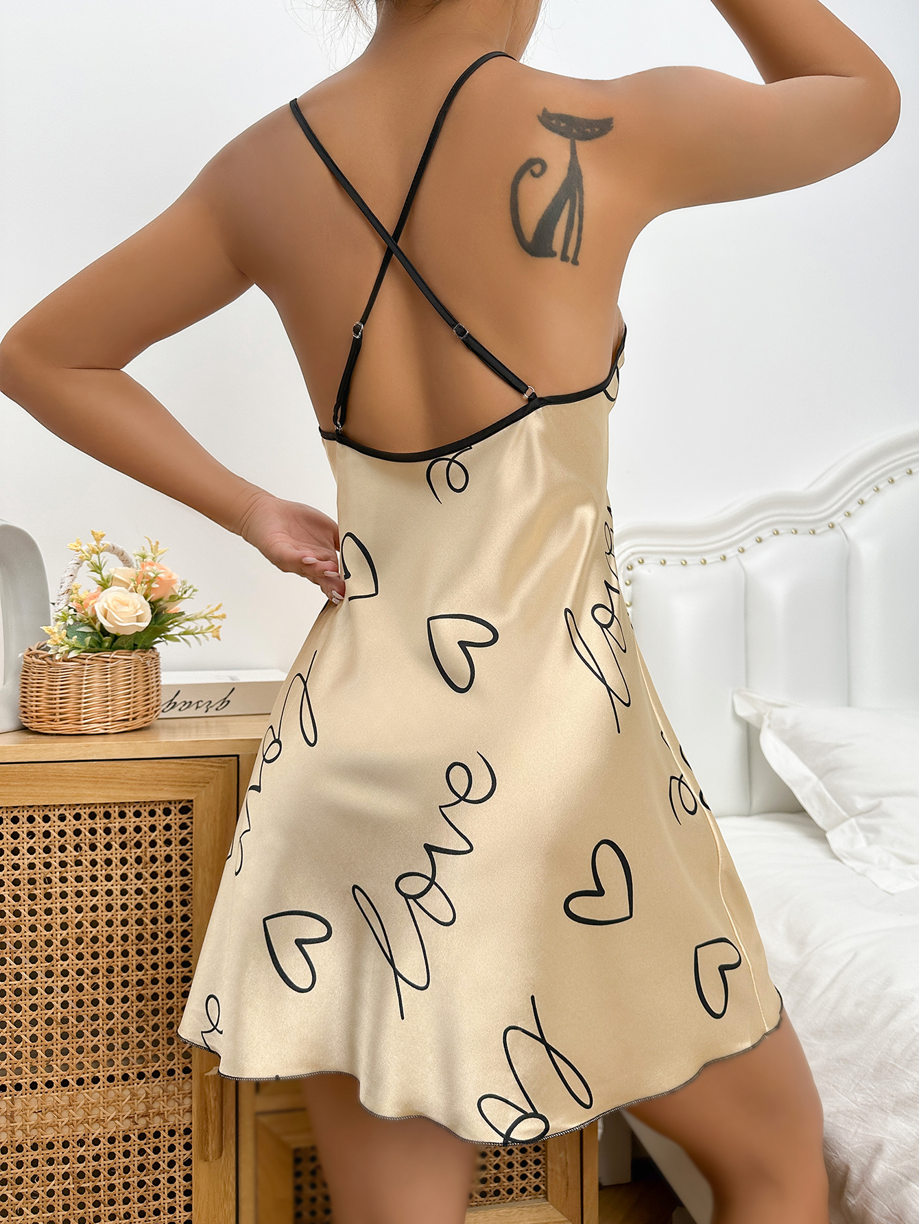 Camicia da notte con stampa a cuore Elegante scollo rotondo incrociato sul retro Abito da notte da donna
