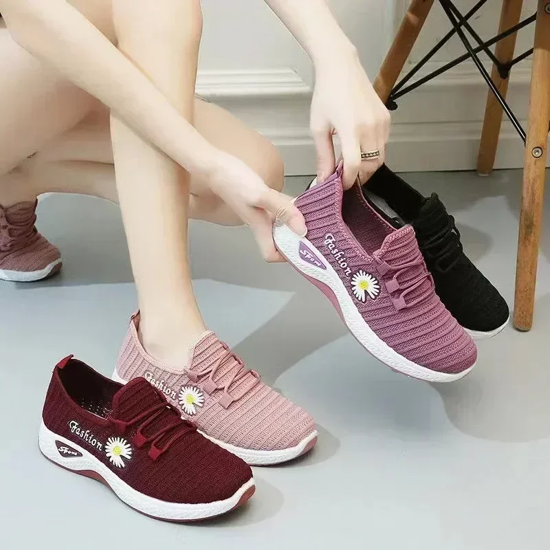 Zapatillas de deporte para adultos, zapatillas ligeras para correr para mujer, zapatos de red, cómodas zapatillas de deporte de suela blanda, zapatos individuales informales transpirables para mujer