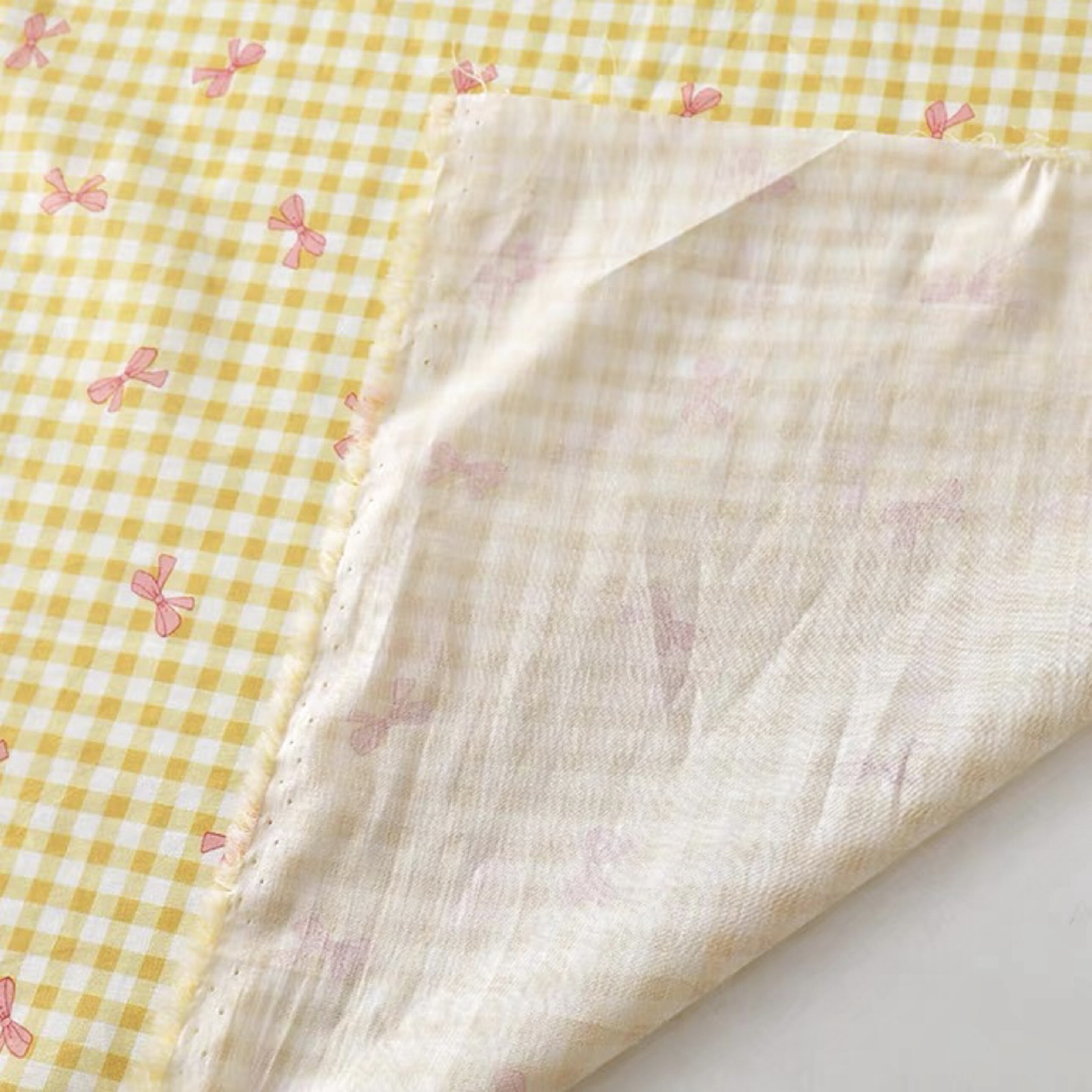 สีสัน Checkered Bow ผ้าฝ้าย 60S พิมพ์ผ้าสําหรับทําชุดเสื้อชุดนอนบ้านและเสื้อผ้าเด็กทําด้วยมือ