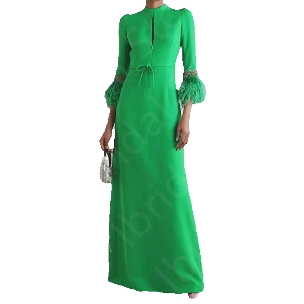 Maßgeschneiderte grüne Vintage-Abendkleider, arabisch, 2025, Ballkleider, Federn, 3/4-Ärmel, Hochzeitsgastkleider, Stehkragen, Perlen