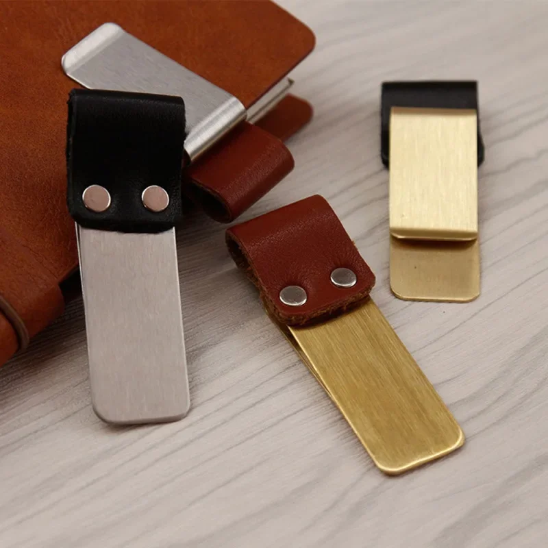 Handmade หนังทองเหลืองสแตนเลสผู้ถือปากกาคลิปสมุดบันทึกโฟลเดอร์กระดาษเขียนอุปกรณ์สํานักงาน