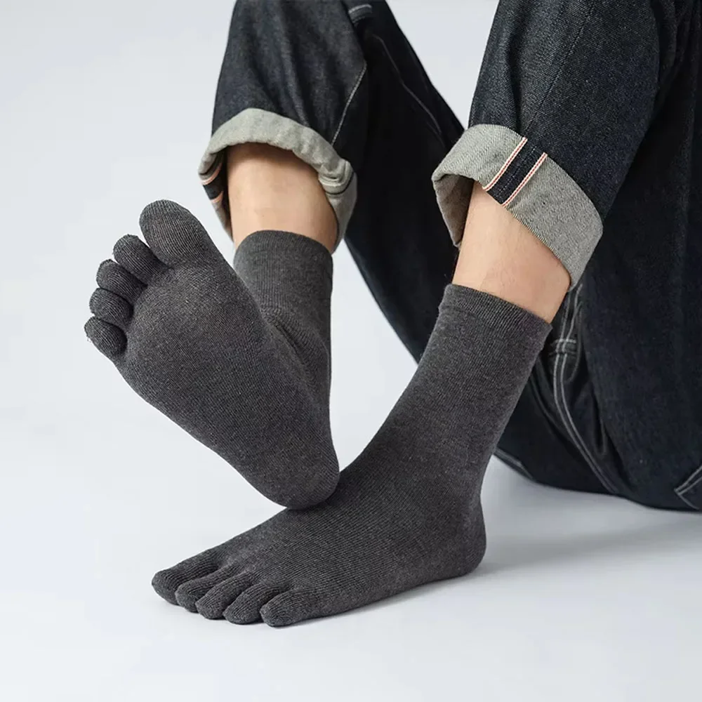 5Pairs Toe Socks Crew Socks Mężczyźni i kobiety Pięć palców Skarpety Oddychające bawełniane skarpety Sportowe bieganie Jednolity kolor jako prezent urodzinowy