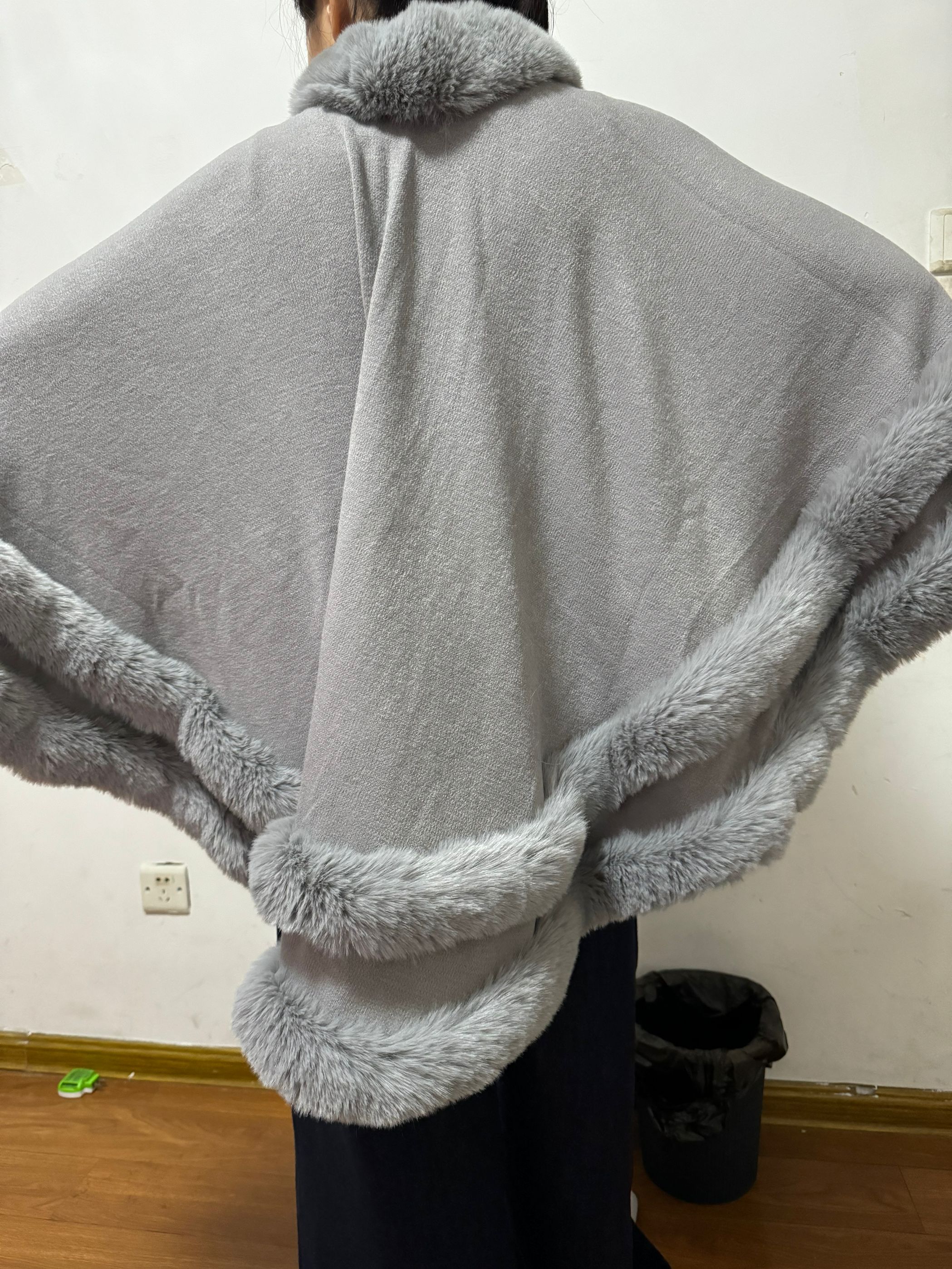2024 mujeres 2 círculo envuelve larga capa de piel de conejo de imitación Poncho invierno suelto grueso cálido chal prendas de vestir exteriores capa de punto abrigo