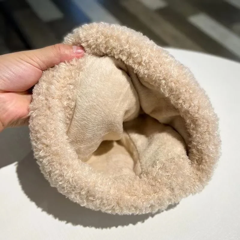 Frauen Einfarbig Gestrickte Nette Bär Ohren Wolle Hut Plüsch Kleine Bär Wolle Hut Metall Label Gestrickte Plüsch Verdickt Ohr Schützen Hut