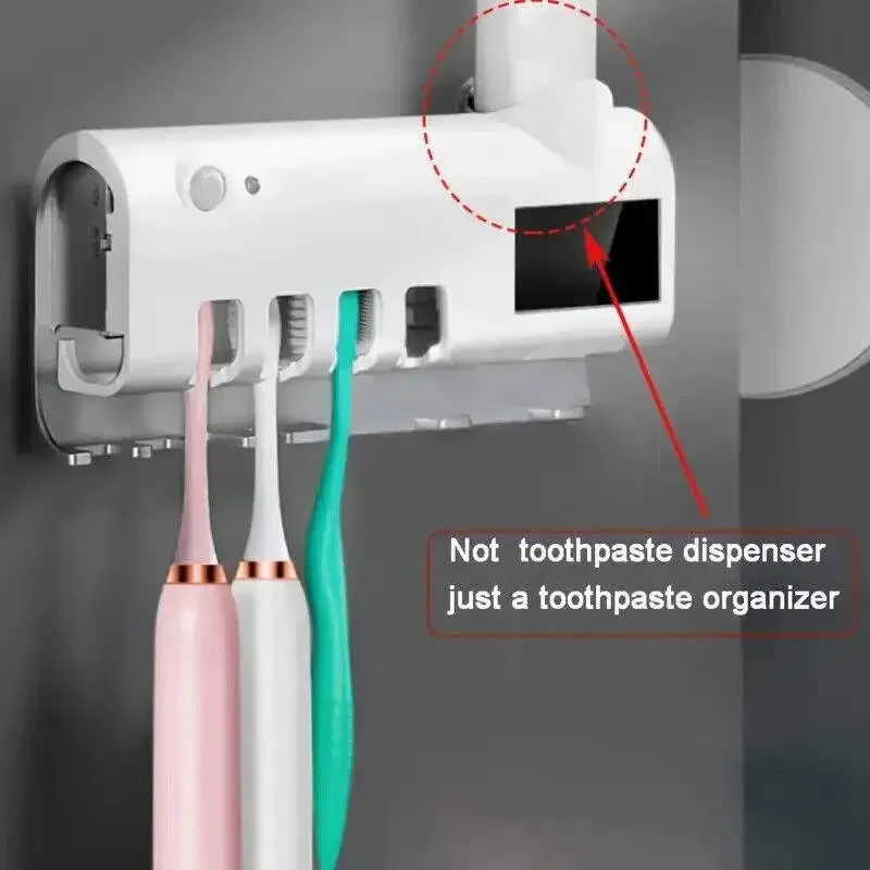 Een aan de muur gemonteerde zonne-ultraviolette tandenborstelsterilisator met automatische tandenborstelhouder en badkameraccessoires