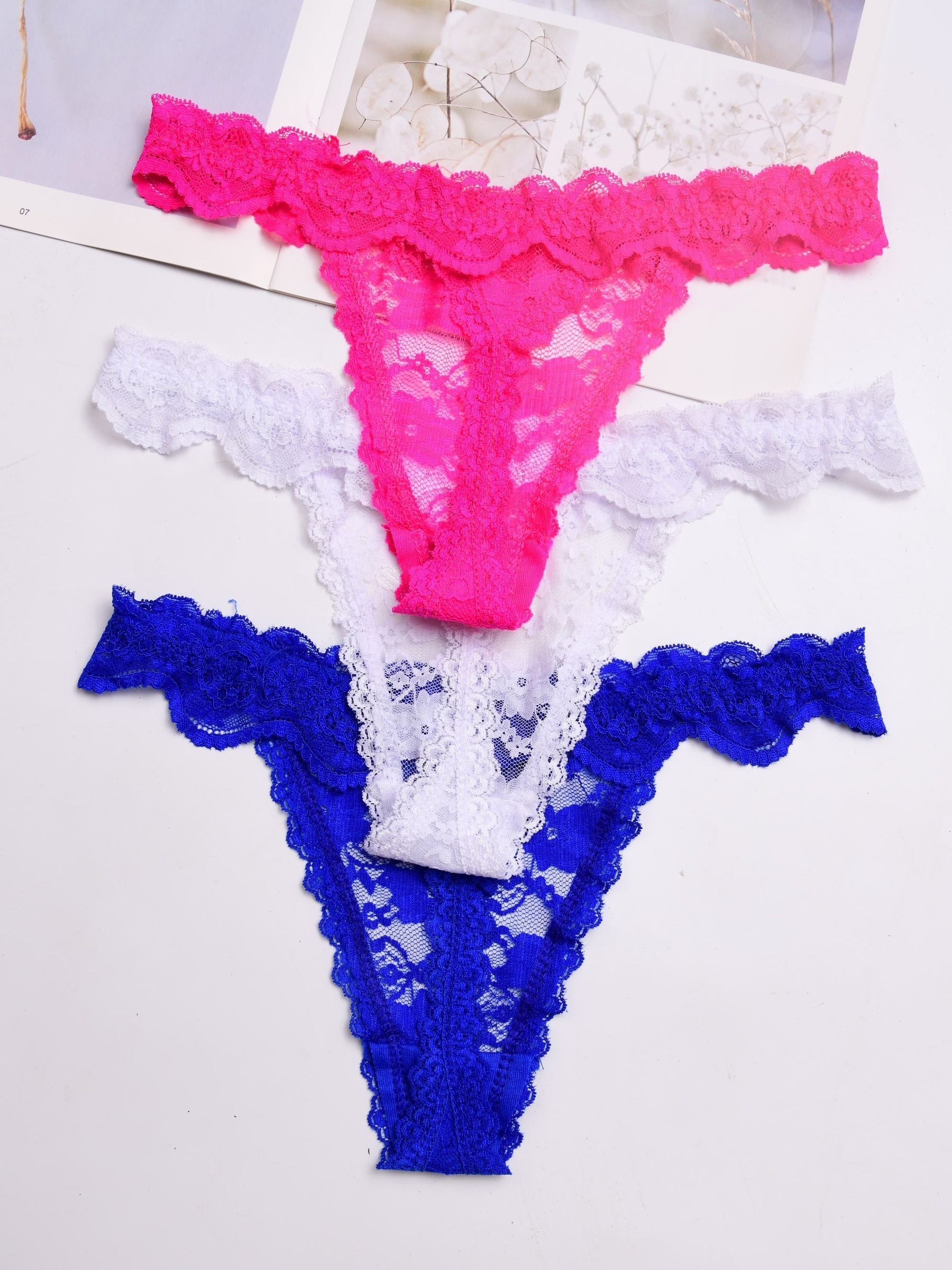 Tanga Sexy de encaje para mujer, ropa interior, bragas, parte trasera en T, envío gratis, 1 unids/lote, zhx71