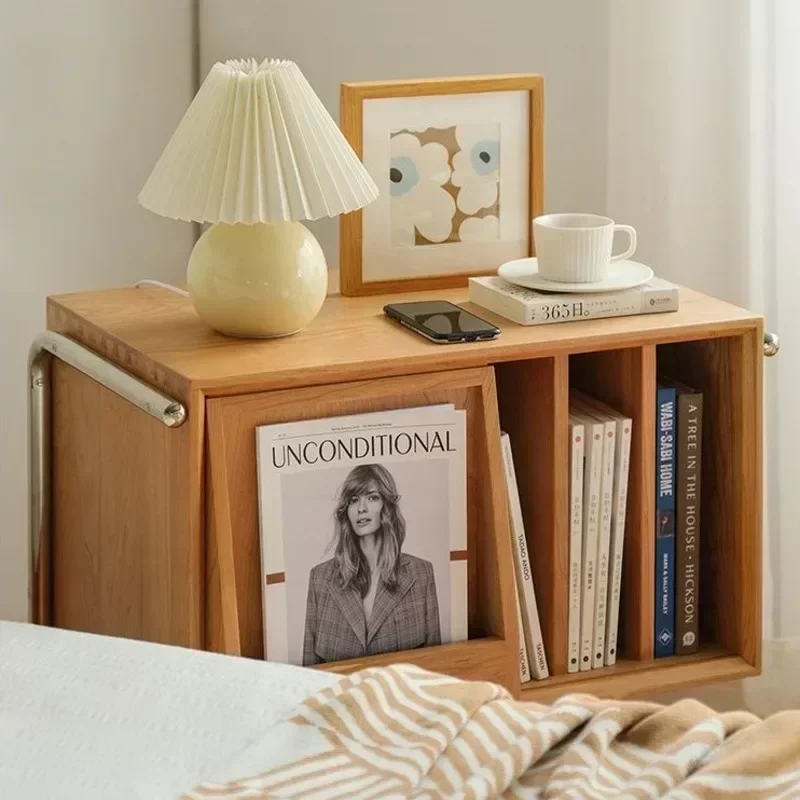 Divano in vero legno nordico Organizzatore di libri Tavolo con bordo mobile Scaffale di stoccaggio antico Portariviste retrò Porta libri in legno Elegante